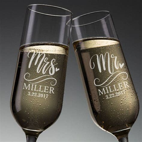 Set Of 2 Mr Mrs Wedding Champagne Flutes Personalized Etsy Unique