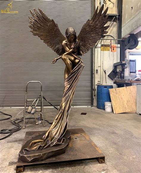 Outdoor Decoration Custom Bronze Sculptures Flying Angel Winged Statue