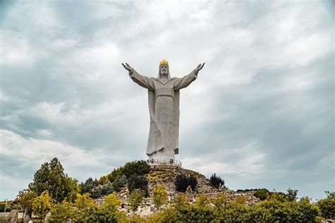 Christ Almighty 10 Incredible Statues Of Jesus Around The World