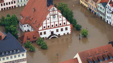 Hubig stellen gemeinsam mit dem sprecher der autorengruppe, prof. Natural Disasters In Germany - Images All Disaster ...