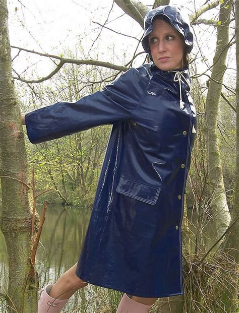 Pin Von Bernd Harzer Auf Regen Regenkleidung Regen Mode Mode