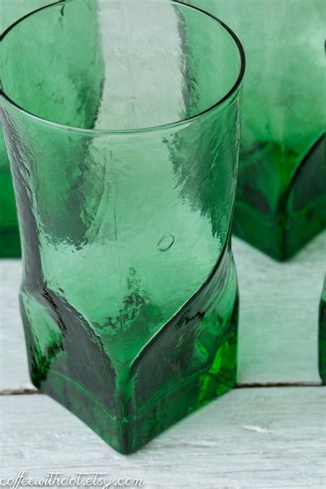 8 Vintage Green Drinking Glasses Square Twist Tumblers Etsy