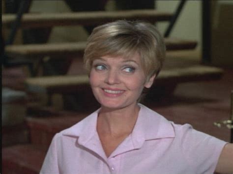 The Brady Bunchs Florence Henderson Dies At 82 Hindustan Times