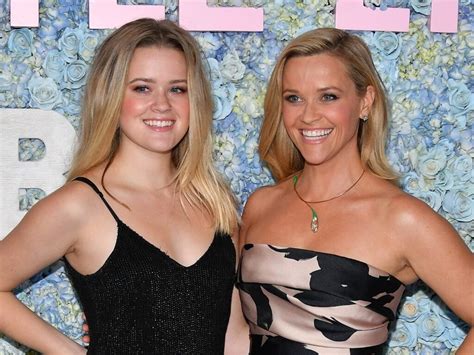 Reese Witherspoons Daughter Looks More And More Like Her Every Day In