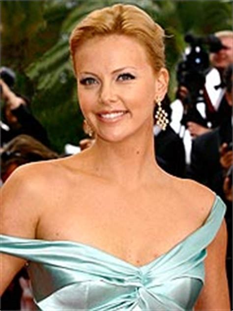 Gilda besse (charlize theron) is a rising photographer living in paris in the 1930s. Charlize Theron - Head in the Clouds, Charlize Theron ...