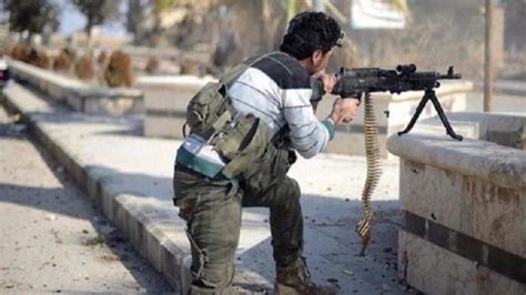 هجوم بالأسلحة الرشاشة ومضادات الدروع على ثكنات مليشيا أسد شمال درعا أورينت نت