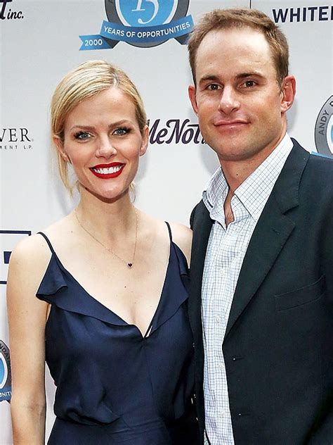 Why Andy Roddick Brooklyn Decker Announced Pregnancy Moms And Babies