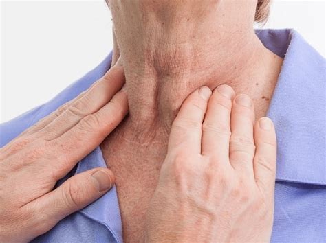 Beware Lump Or Swelling In Neck Might Be Sign Of Thyroid Cancer