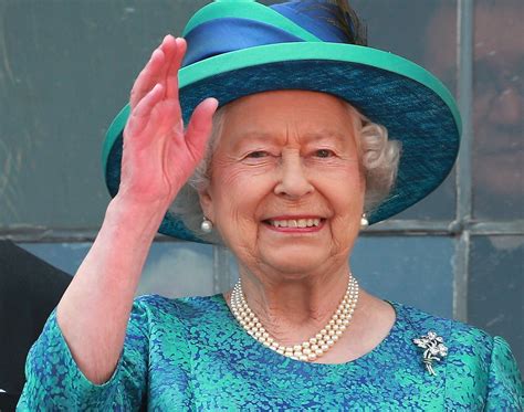 Stingy Money Habits of Queen Elizabeth II & Other Royal Family Members
