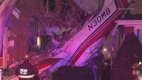 Small Plane Crashes Into Chicago Home Abc News