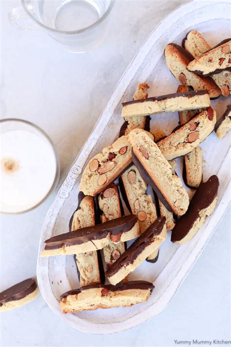 Gluten free almond biscotti are baked until golden brown and dunked in rich chocolate. Easy Gluten Free Almond Biscotti / Cake Mix Coconut Almond ...