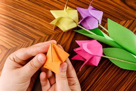 Weitere ideen zu geldscheine falten, geldscheine, geld falten. Origami Tulpen aus Papier falten - DIY-Anleitung zum ...