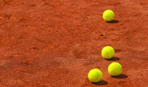 Six Ways Clay Courts Are Superior To Hard Courts