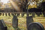 Sunlight on graveyard – free photo on Barnimages