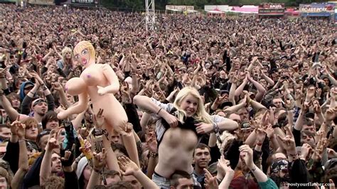 Concert Sluts Flashing Her Boobs Naked And Nude In Public Pictures