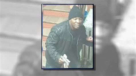 Police Searching Suspect In String Of Armed Robberies In Lower Manhattan Abc7 New York