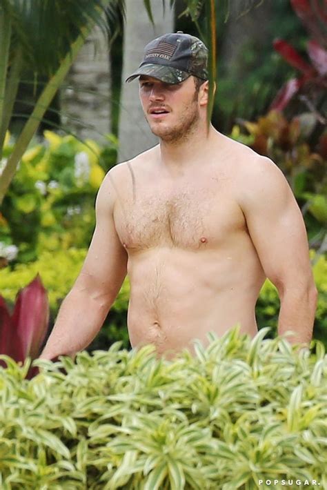 Chris Pratt Shirtless In Hawaii Pictures June 2018 POPSUGAR Celebrity