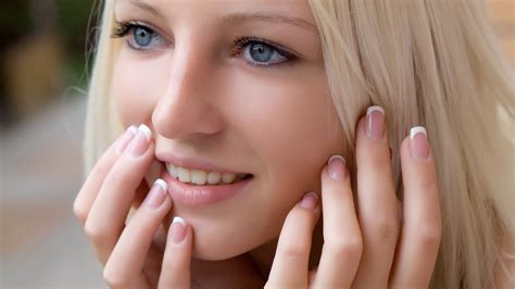 The Miraculous Age Defying Benefits Of Collagen Face Cream