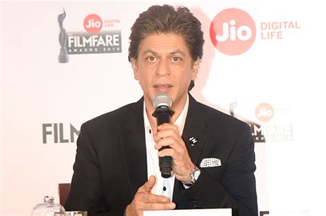Shah Rukh Khan At Filmfare Awards 2018 Press Conference Photosimagesgallery 80128