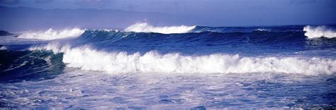 Waves In The Ocean Waimea Bay Hawaii Photograph By Panoramic Images Fine Art America