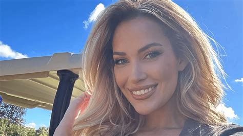Fans Fall Out Of Their Golf Carts After Paige Spiranac Posts Four