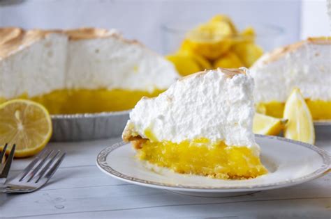 How To Make Perfect Easy Lemon Meringue Pie Prudent Penny Pincher
