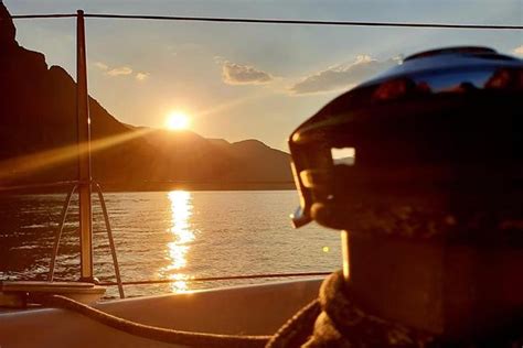 Sailing At Sunset On Lake Como How To Escape From Daily Routine 2022 Bergamo