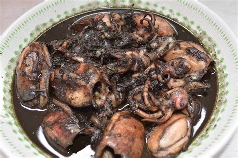 Resipi sotong masak hitam dan cara buat sotong masak hitam adalah seperti berikut: I Am Fatin :. *~: Recipe Sotong Masak Hitam / Dakwat ...