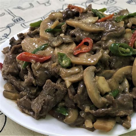 Remove beef, deglaze pan with wine then add pimento paste and coffee and butter at the end. Casa Baluarte Filipino Recipes: Beef with Mushroom