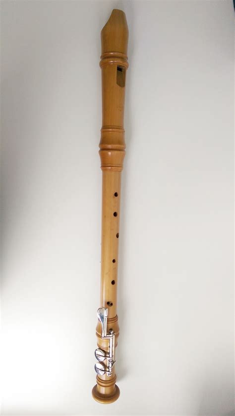 Ehlert Tenor recorder by Moeck for sale. Wide extended bore (A = 442 Hz)