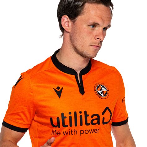 Jun 03, 2021 · it is a long way — both geographically and metaphorically — from feeney's season at dundee united in 2008/09, spending a campaign on loan from swansea city and notching six goals in 26 games. Dundee United 2020-21 Macron Home Kit | 20/21 Kits ...