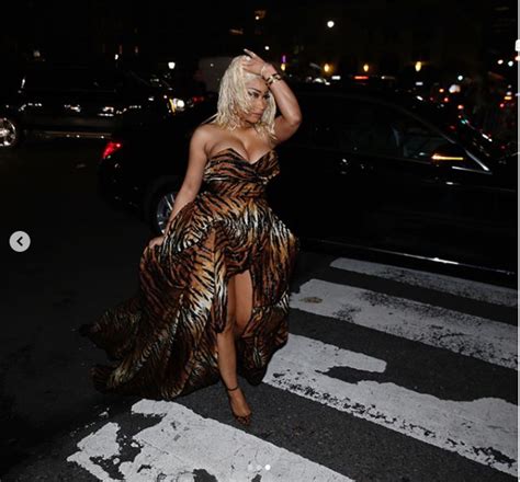 Unbothered Nicki Minaj Shares Stunning Photos Of Herself After Cardi B