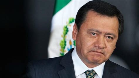 Miguel Ángel Osorio Chong Otro Funcionario Cercano A Peña Nieto Ya Está En La Mira Infobae