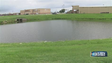 Teen Nearly Drowns In Pond After Running From Police During Attempted Shoplifting