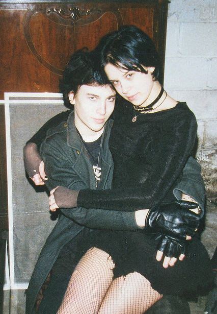 Goth Fashion A Subgroup In The 90 S Who Wore Dark Clothing And Dark Make Up Their Clothing