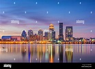 Louisville, Kentucky, USA downtown skyline at the river at dusk Stock ...