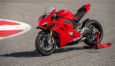 Canadian Superbike Ducati Panigale V4 Homologated For 2022