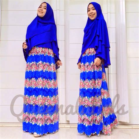 Gambar busana cardigan panjang wrn biru mudaberikut ini 10 warna yang cocok dipadupadankan dengan busana anda yang berwarna navy. Baju Muslim Couple Warna Biru - Jilbab Satin