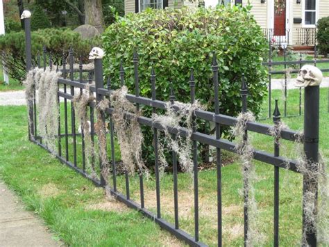 @op to the kit kat thief. 58 best Halloween Graveyard Hauntings images on Pinterest ...