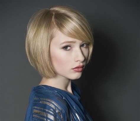 Neck Length Bob Haircuts Best Hairstyles For Receding Hairline