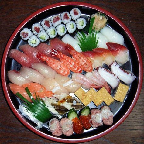 The Different Kinds Of Sushi Types Names And Photos Kinds Of Sushi Food Sushi Platter
