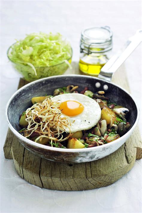 Salade Met Aardappeltjes Spek Ei En Knolselder Recepten Njam