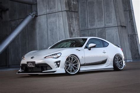 Got Aero New Kuhl Racing Toyota Gt 86 Goes 90s Autoevolution