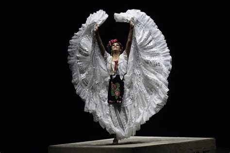 el ballet folklórico de méxico conquista el palacio de bellas artes