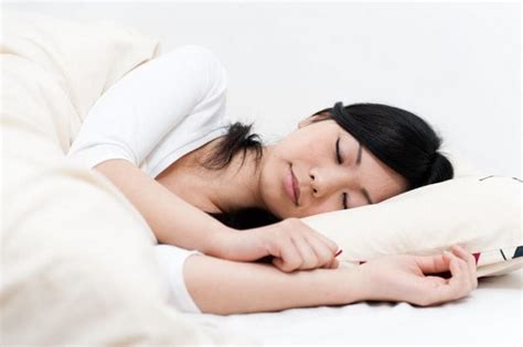 8 Posisi Tidur Yang Baik Dan Benar No 5 Sehat