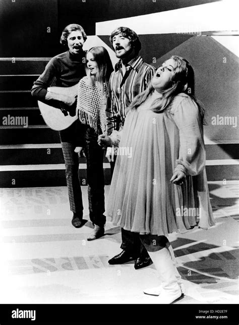 The Mamas And The Papas 1960s Hi Res Stock Photography And Images Alamy