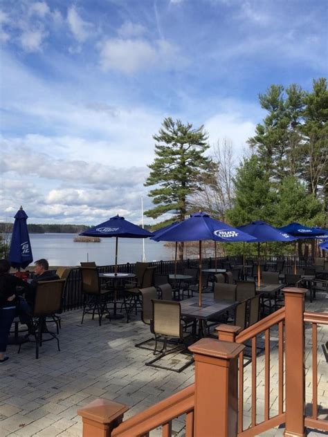 9 New Hampshire Restaurants With The Most Amazing Outdoor Patios Youll