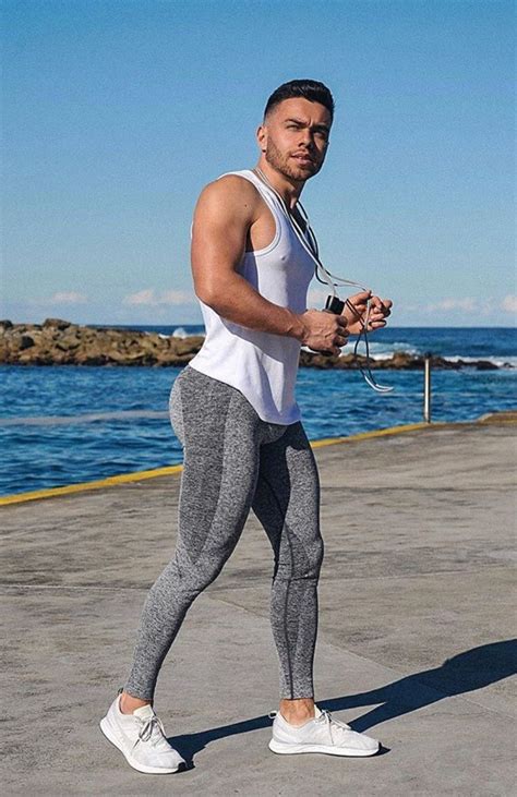 Pin De R West En Mostly Masculine En 2020 Ropa Gym Hombre Ropa Deportiva Para Hombre Ropa