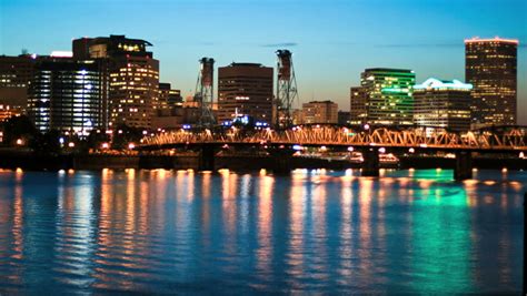 Exact time now, time zone, time difference for portland, oregon, united states. Skyline of Portland, Oregon image - Free stock photo ...