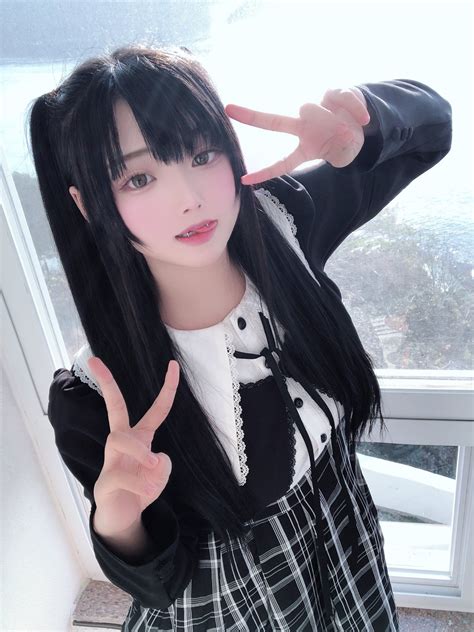 히키hiki On Twitter 앞머리 잘랐어🤔 Kawaii Cosplay Cosplay Cute Anime Cosplay Girls Emo Kawaii